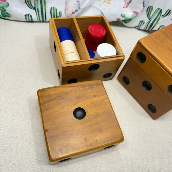 Vintage Wooden Dice Poker Chip Caddy Set by Trend Clocks Zeeland, Mi. - Picture 8 of 13